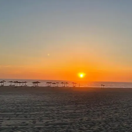 Oasis - Farol Do Mar